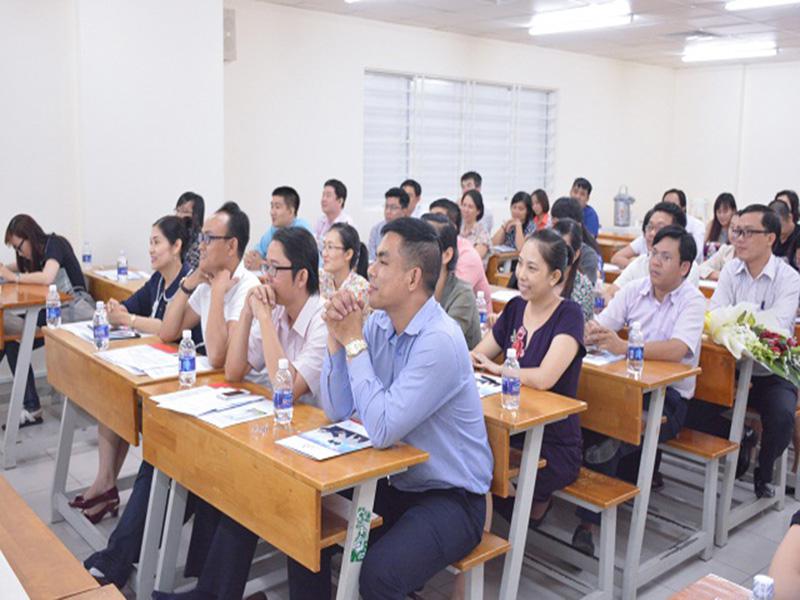 hoc thac si chuyen nganh quan tri kinh doanh 2